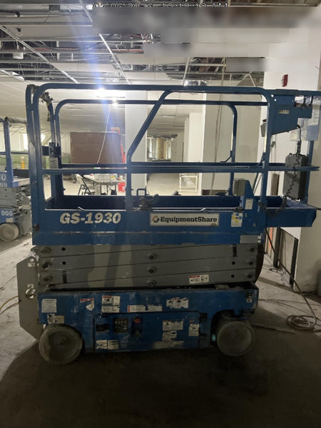 2019 Genie GS-1930 Half Height Swing Gate, 800W Inverter