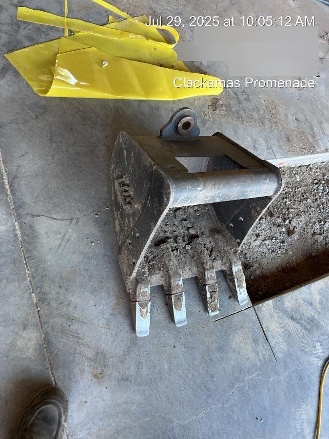 2025 TAG MANUFACTURING 18" Bucket - Tag