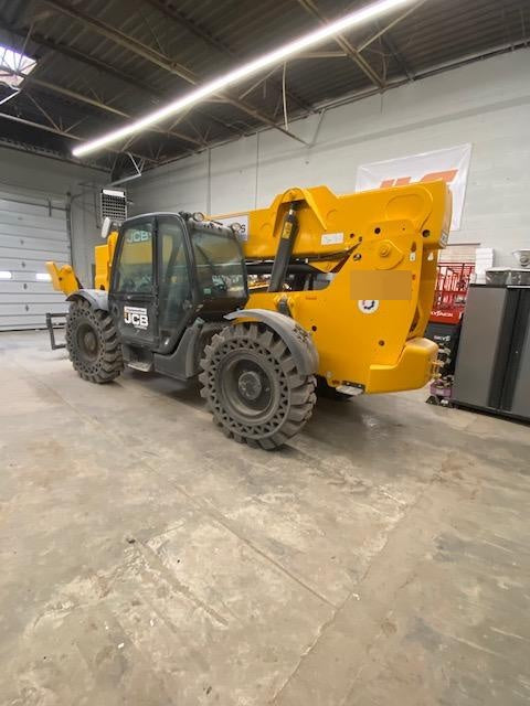 2021 JCB 510-56