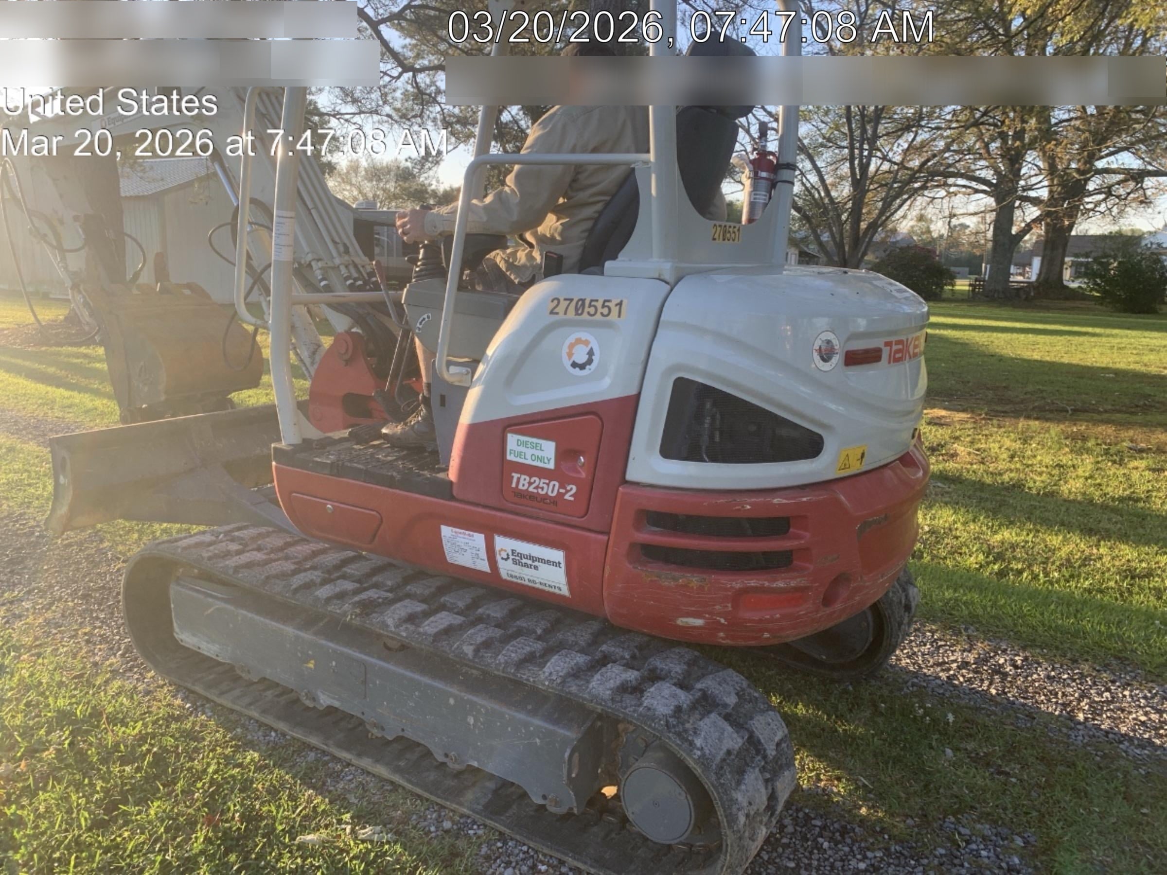 2022 TAKEUCHI TB250-2R