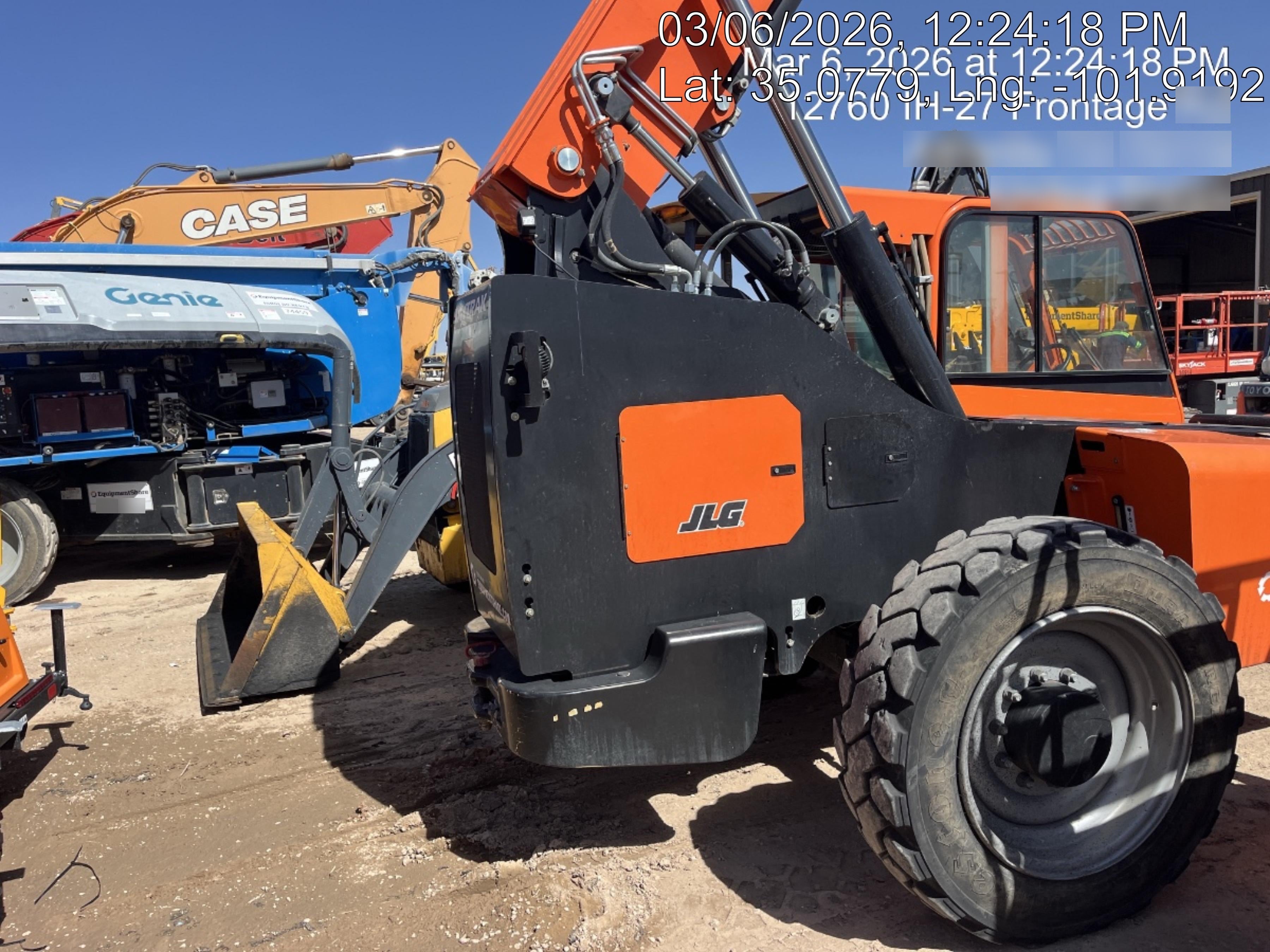 2023 SKYTRAK 8042