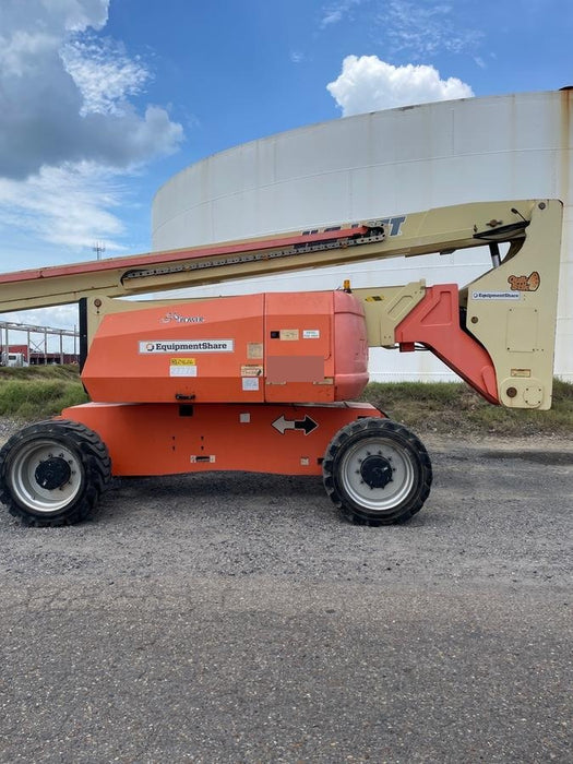 2019 JLG 800AJ