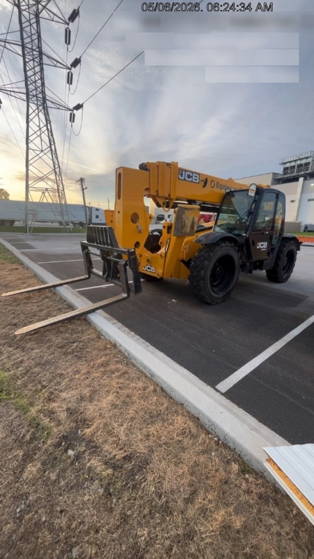 2025 JCB 512-56