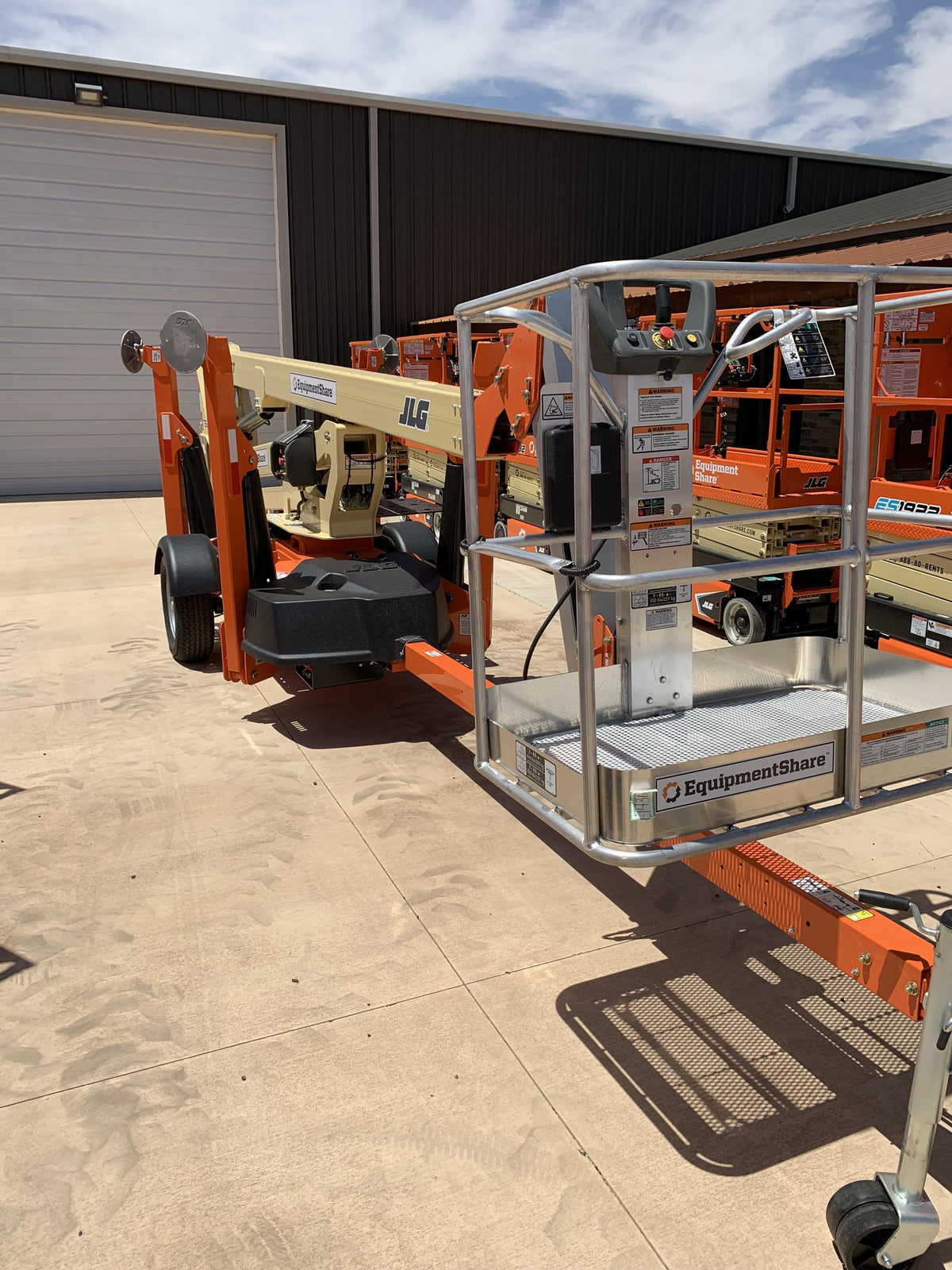 2022 JLG T500J