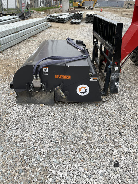 2021 PALADIN Sweepster SB72