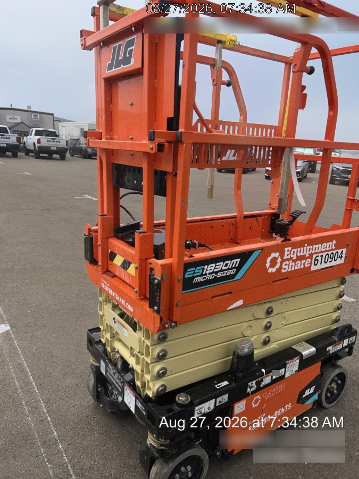 2022 JLG ES1330L