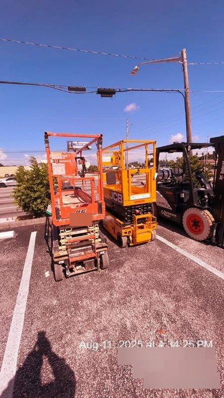 2022 JLG ES1932