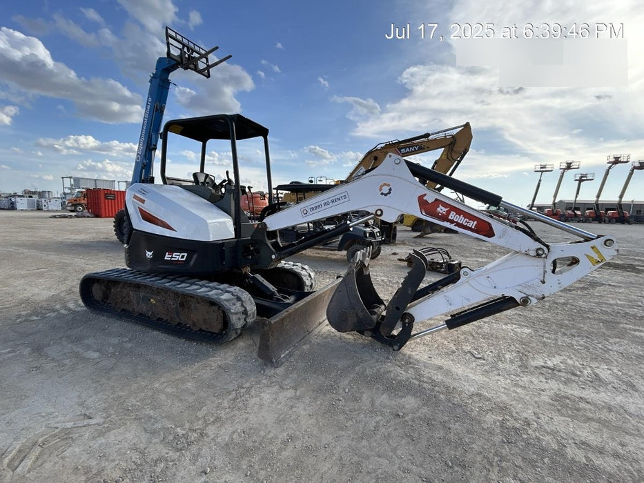 2022 BOBCAT E50
