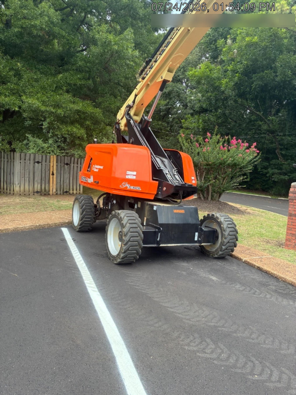 2025 JLG 660SJ