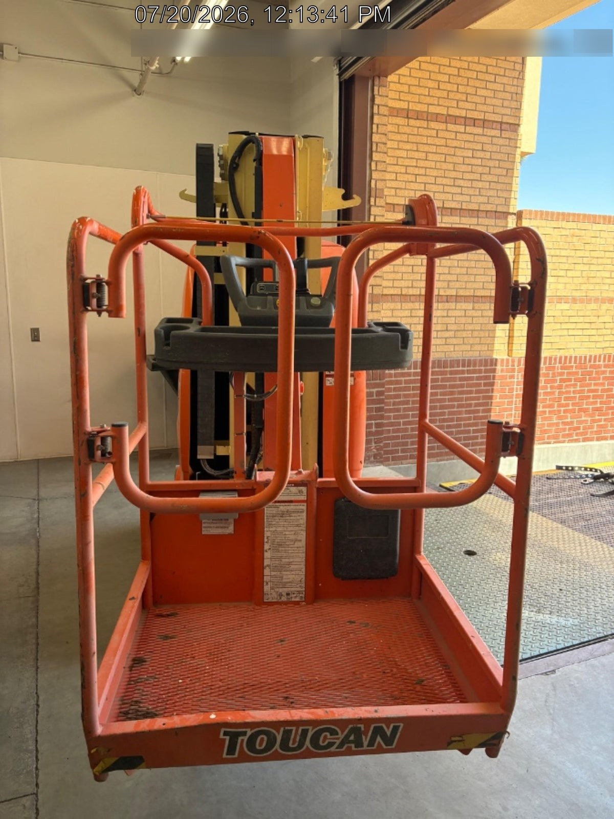 2022 JLG 26E