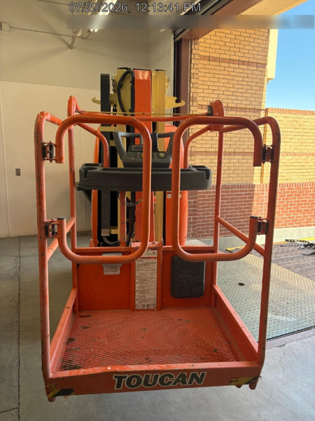 2022 JLG 26E