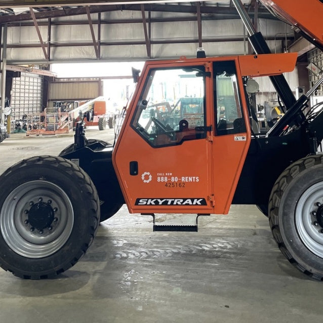 2024 SKYTRAK 8042