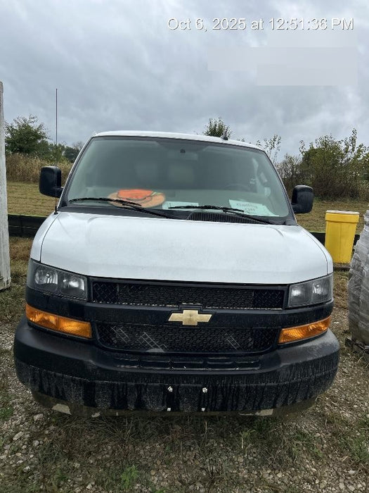 2023 CHEVROLET Express Van - Rental