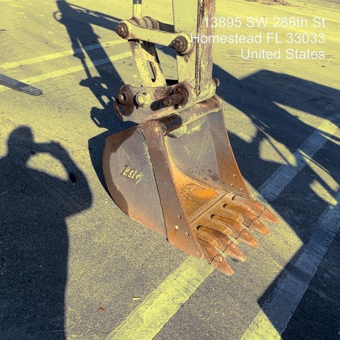 2015 CASE 24" Bucket - Case