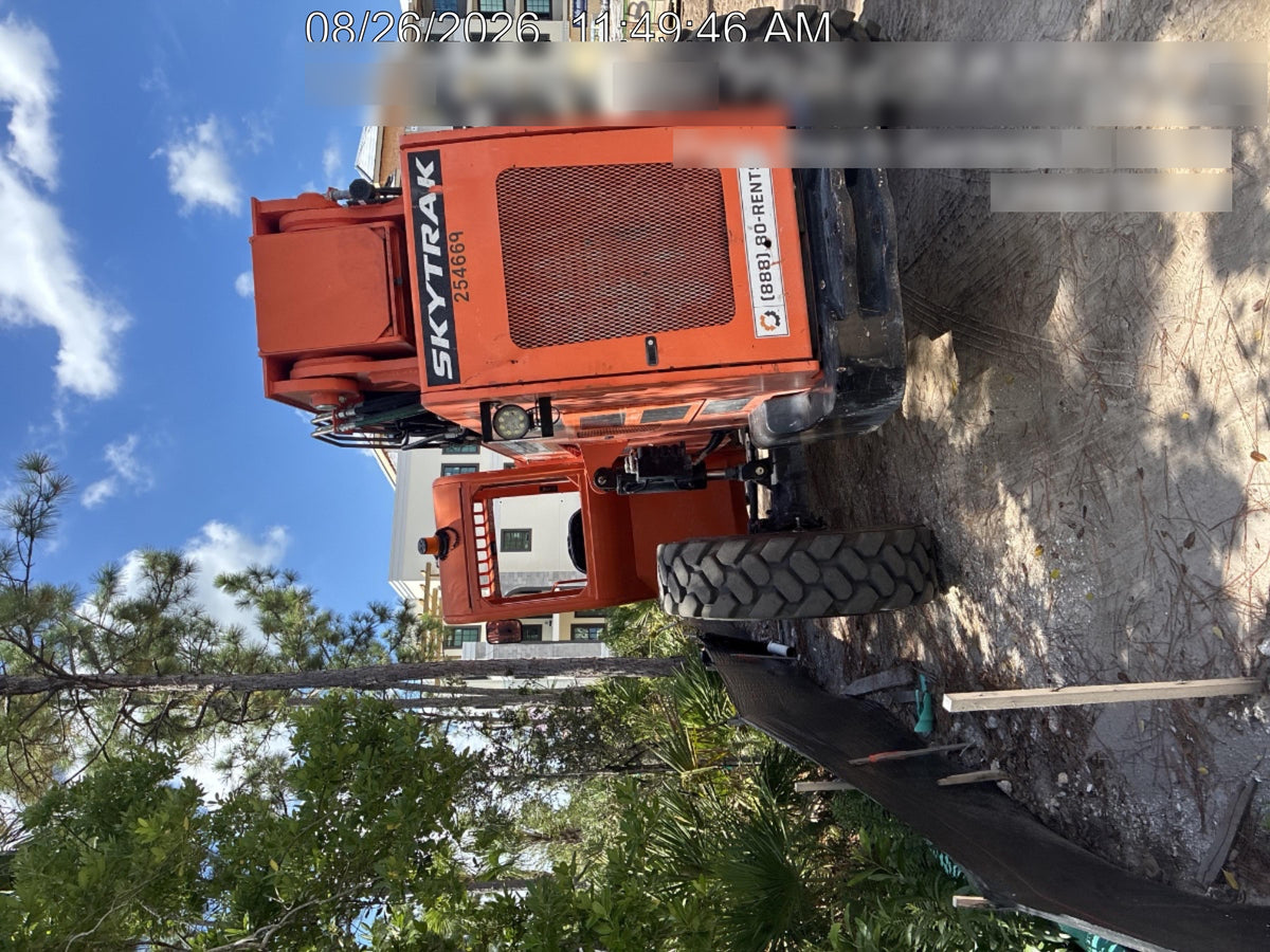 2022 SKYTRAK 8042