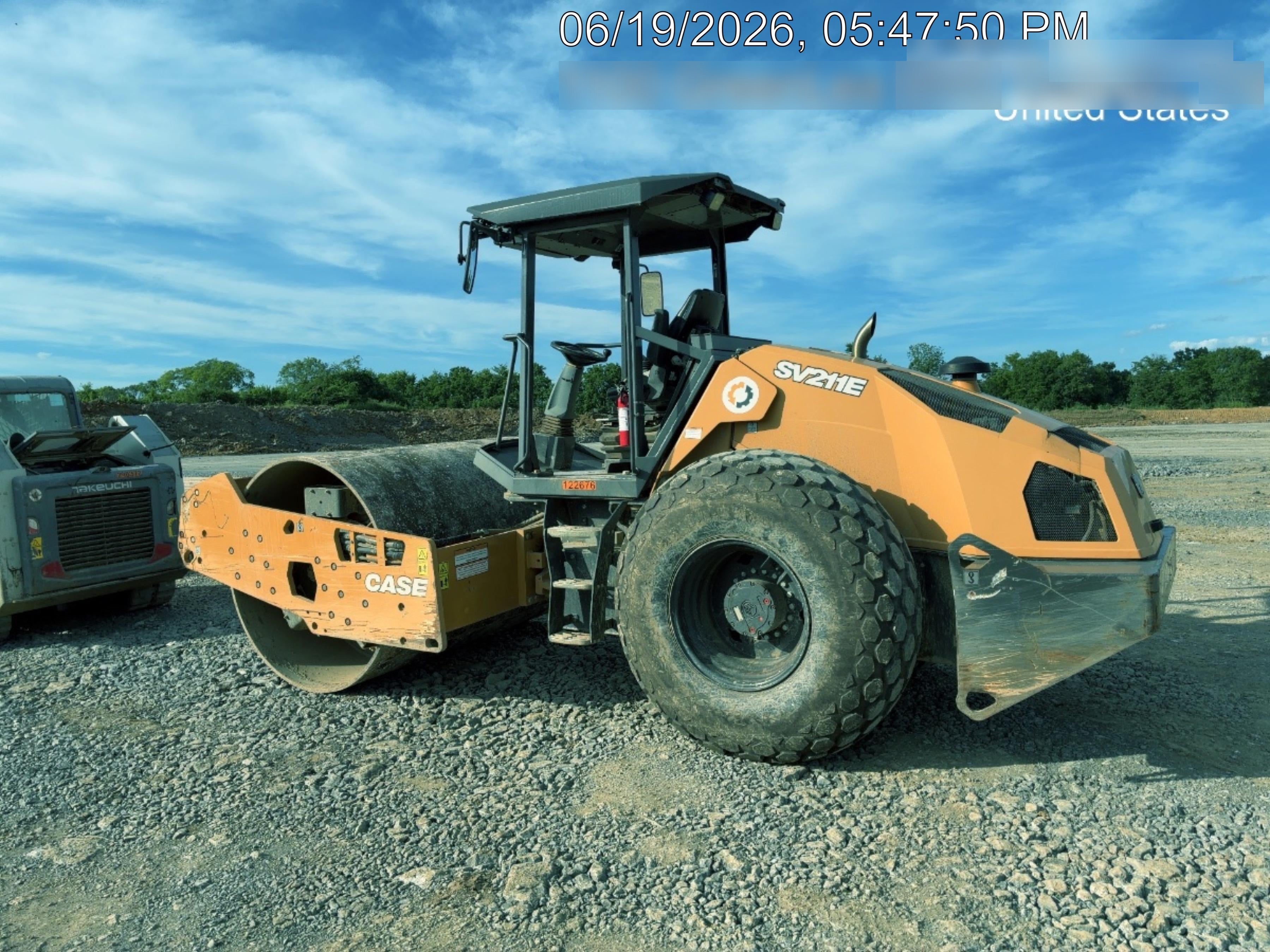 2021 CASE SV211ESM