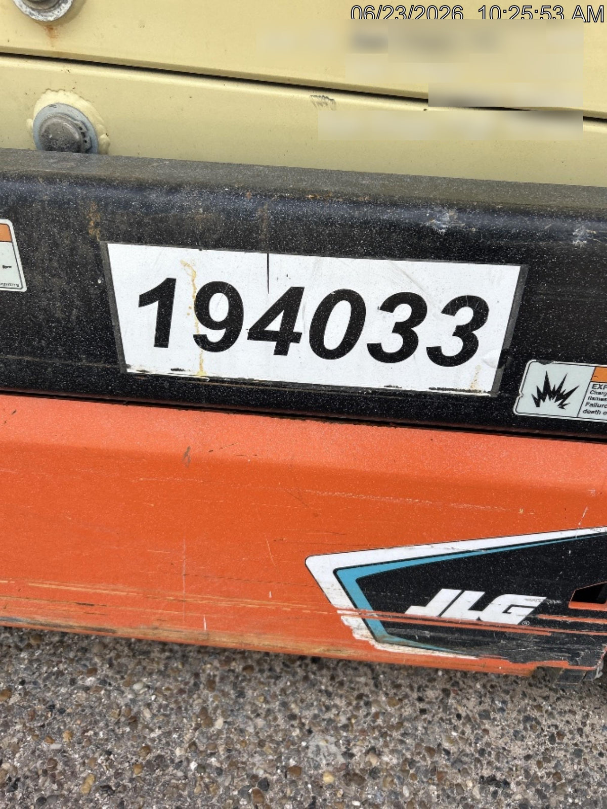 2021 JLG ES1932