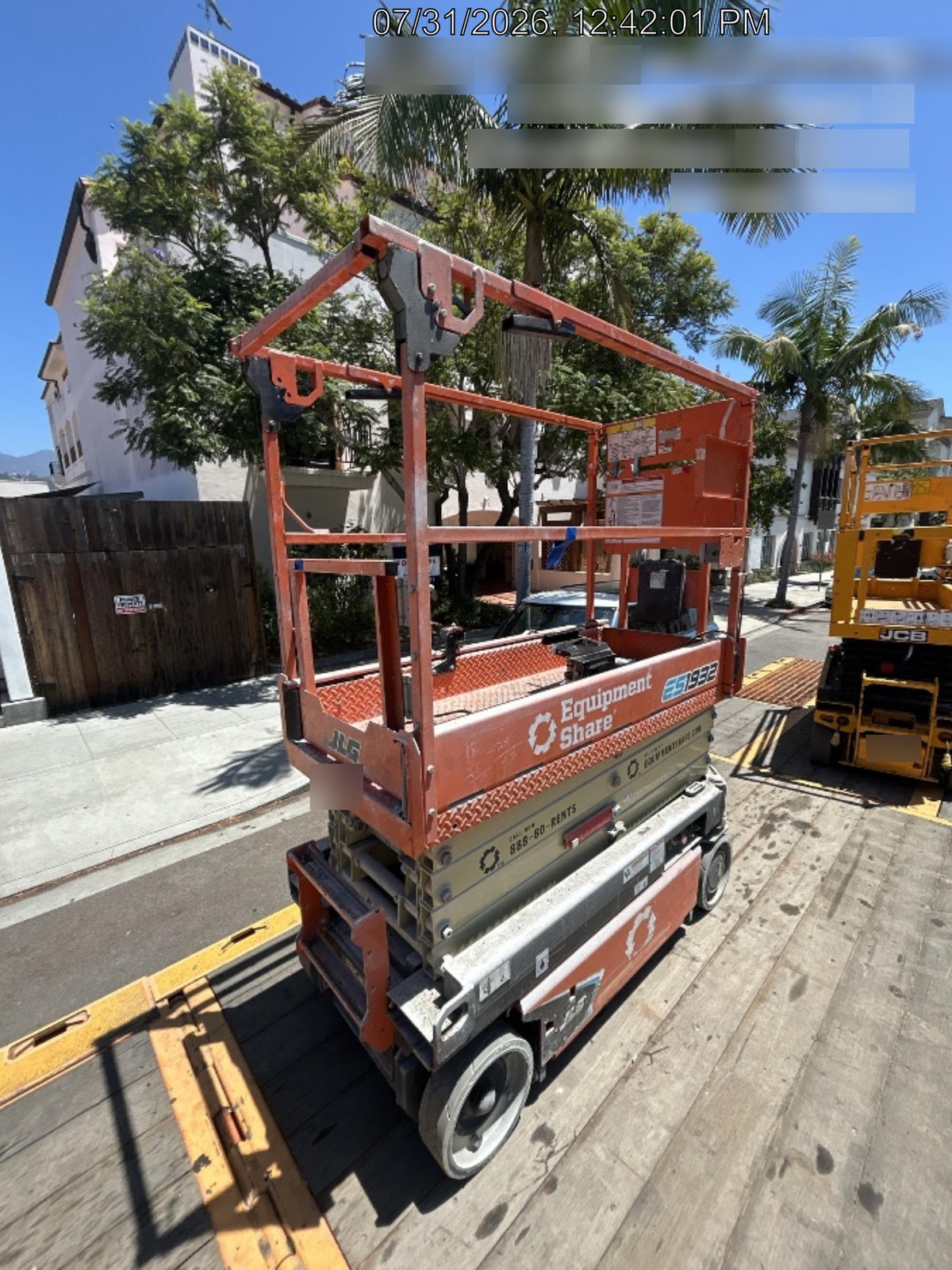 2022 JLG ES1932