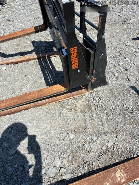 2024 ARROW MATERIAL HANDLING 72" Pallet Forks - Arrow
