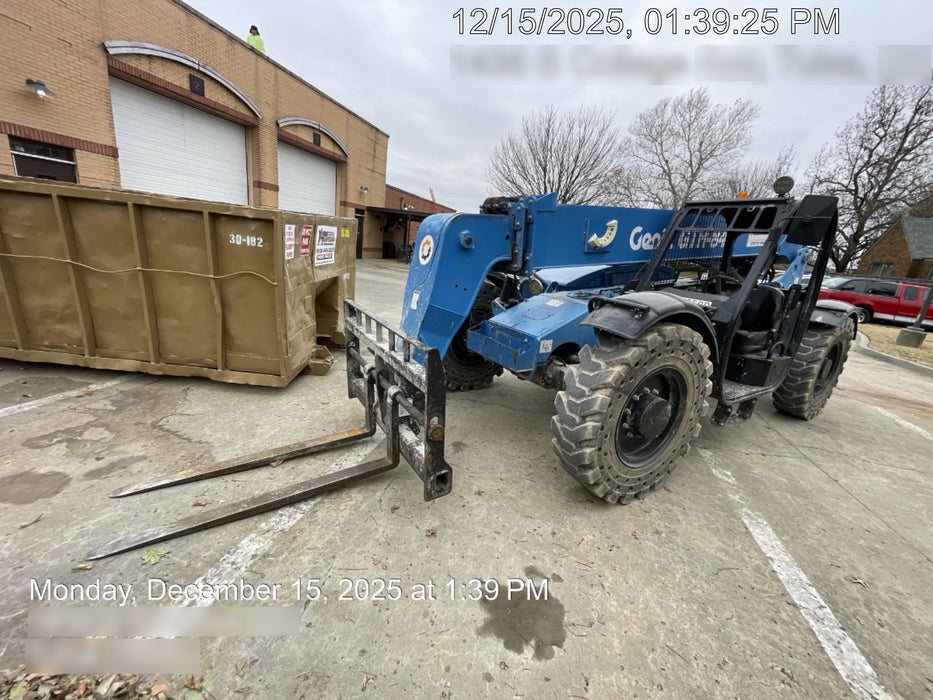 2018 Genie GTH-844 Genie GTH-844 w/Open ROPS, Solid Tires, beacon/work lights, 60" carriage/forks