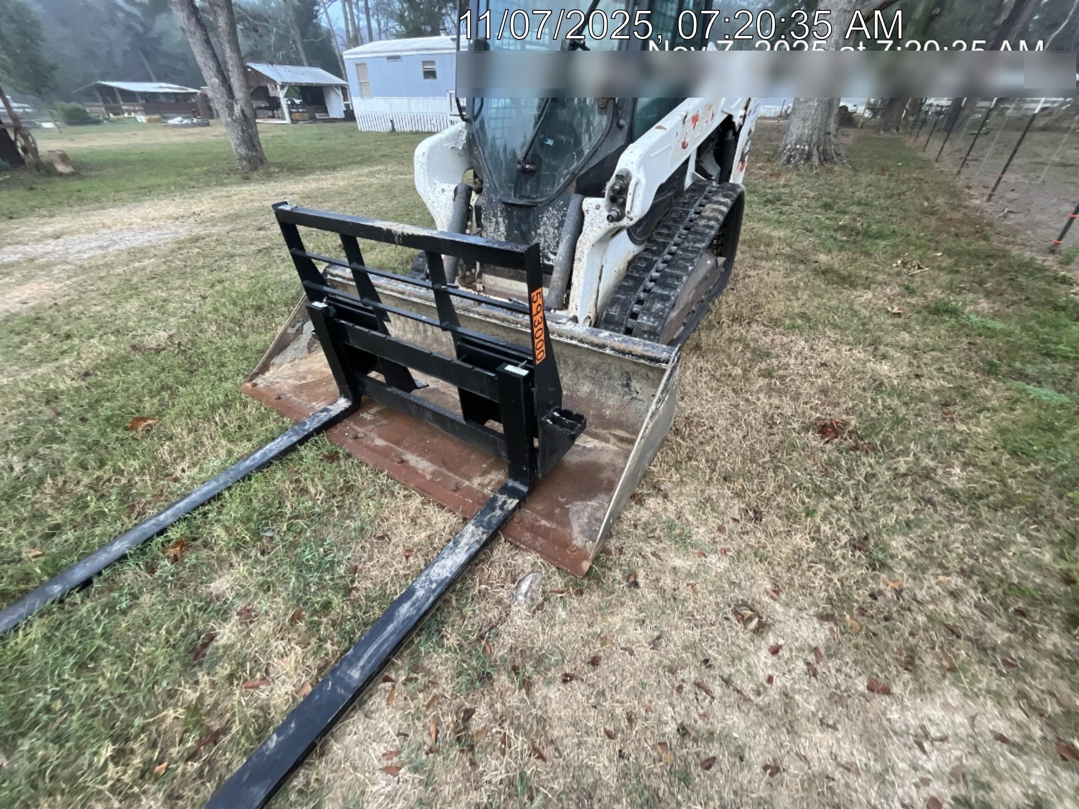 2025 ARROW MATERIAL HANDLING 24" Pallet Fork Frame