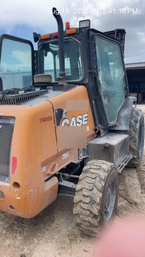 2021 CASE 586H