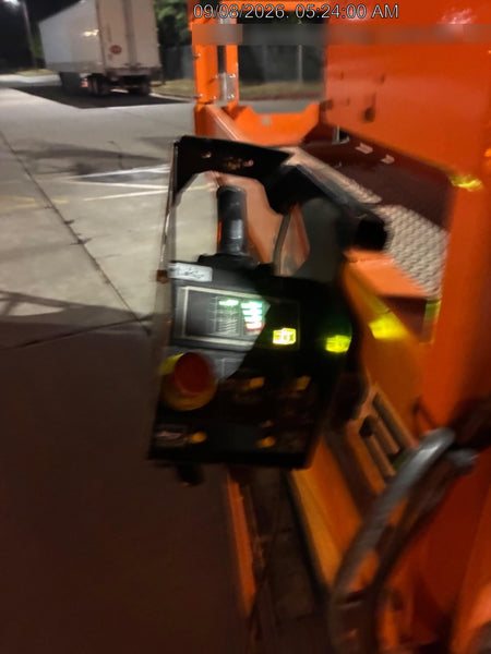 2022 JLG ES2632