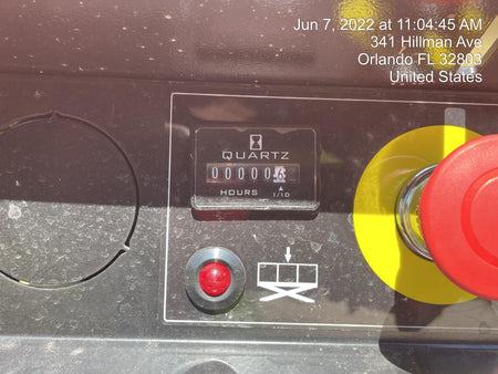 2022 JLG ES1330L