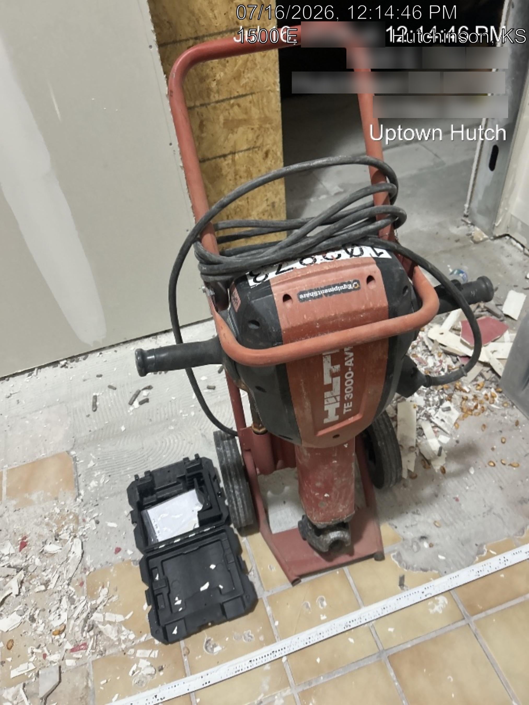 2020 HILTI TE 3000-AVR