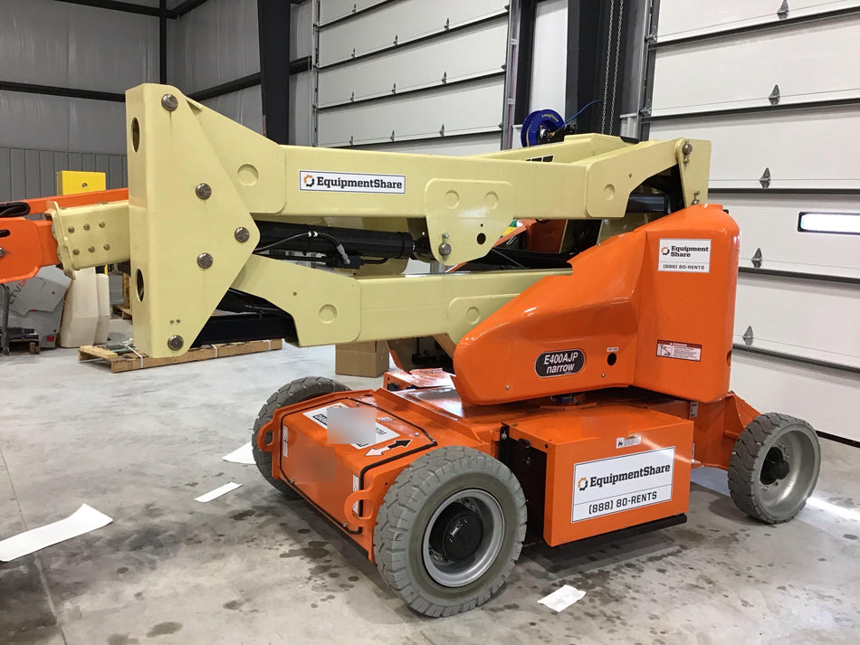 2019 JLG E400AJPN