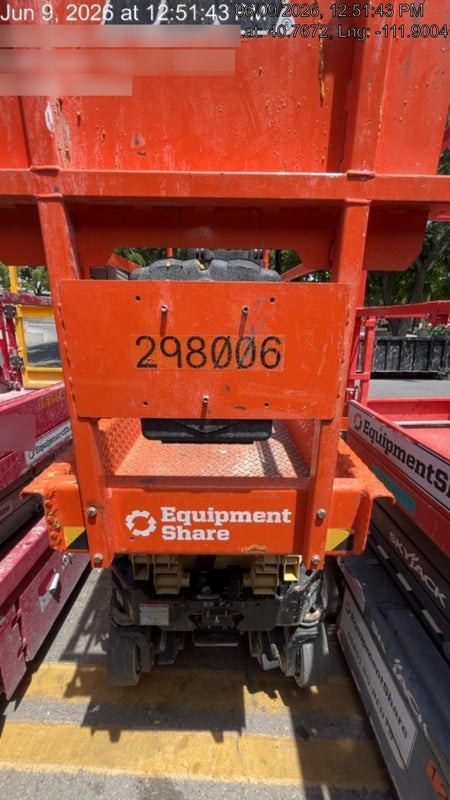 2023 JLG ES1932
