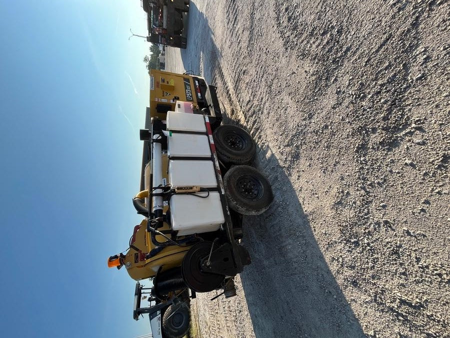 2022 VAC-TRON LP573XDT