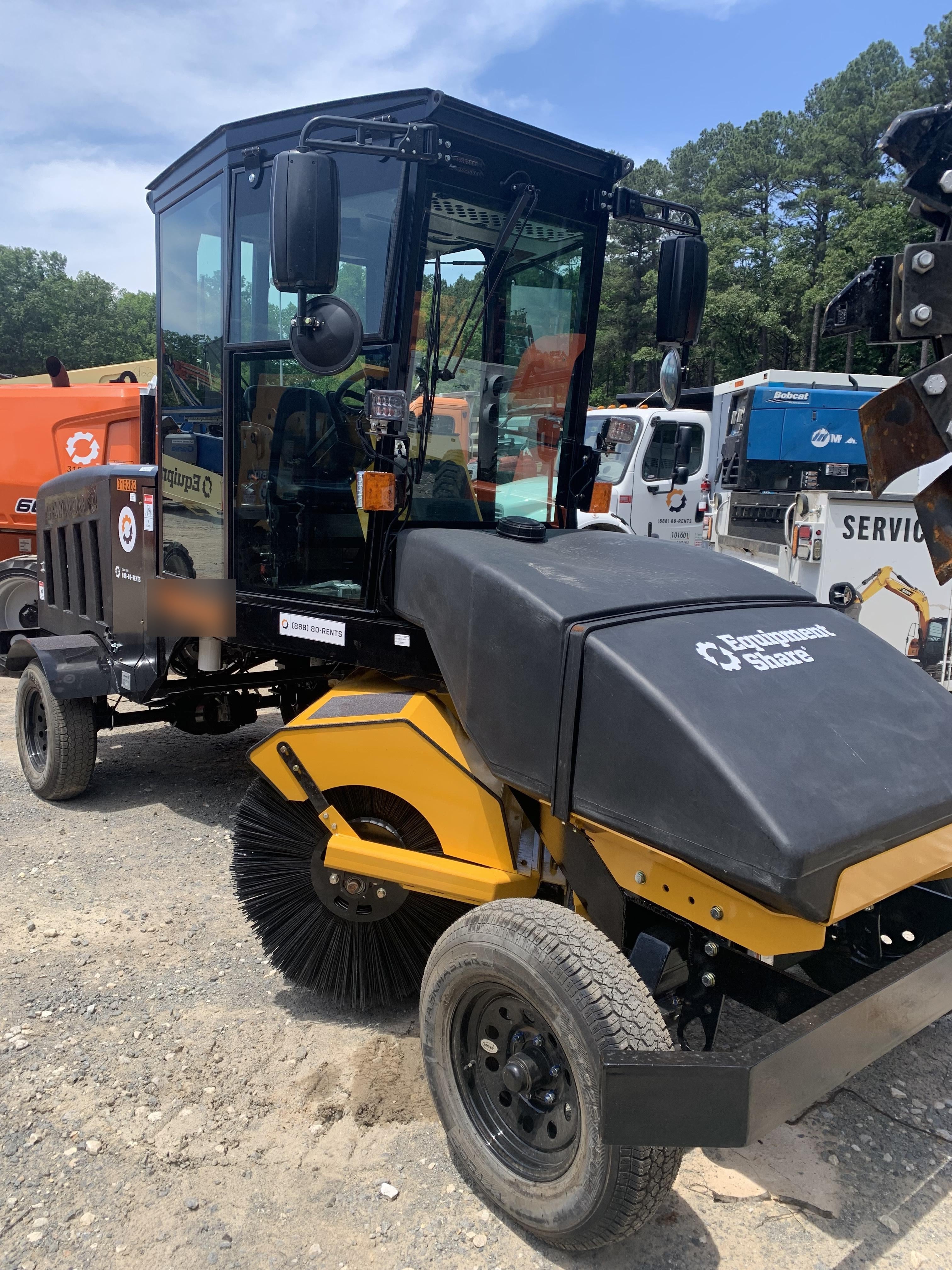 2023 LAYMOR SM450