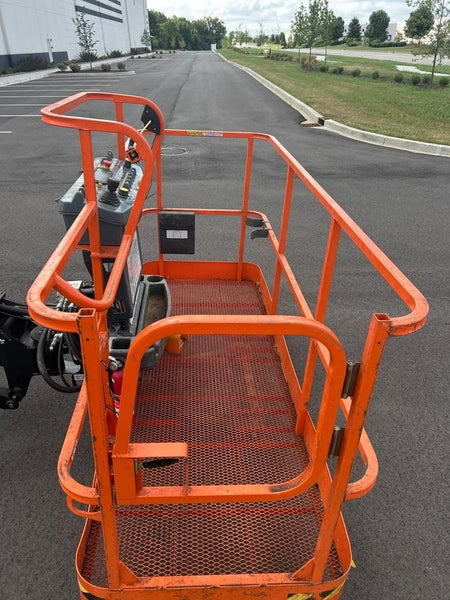 2025 JLG 660SJ