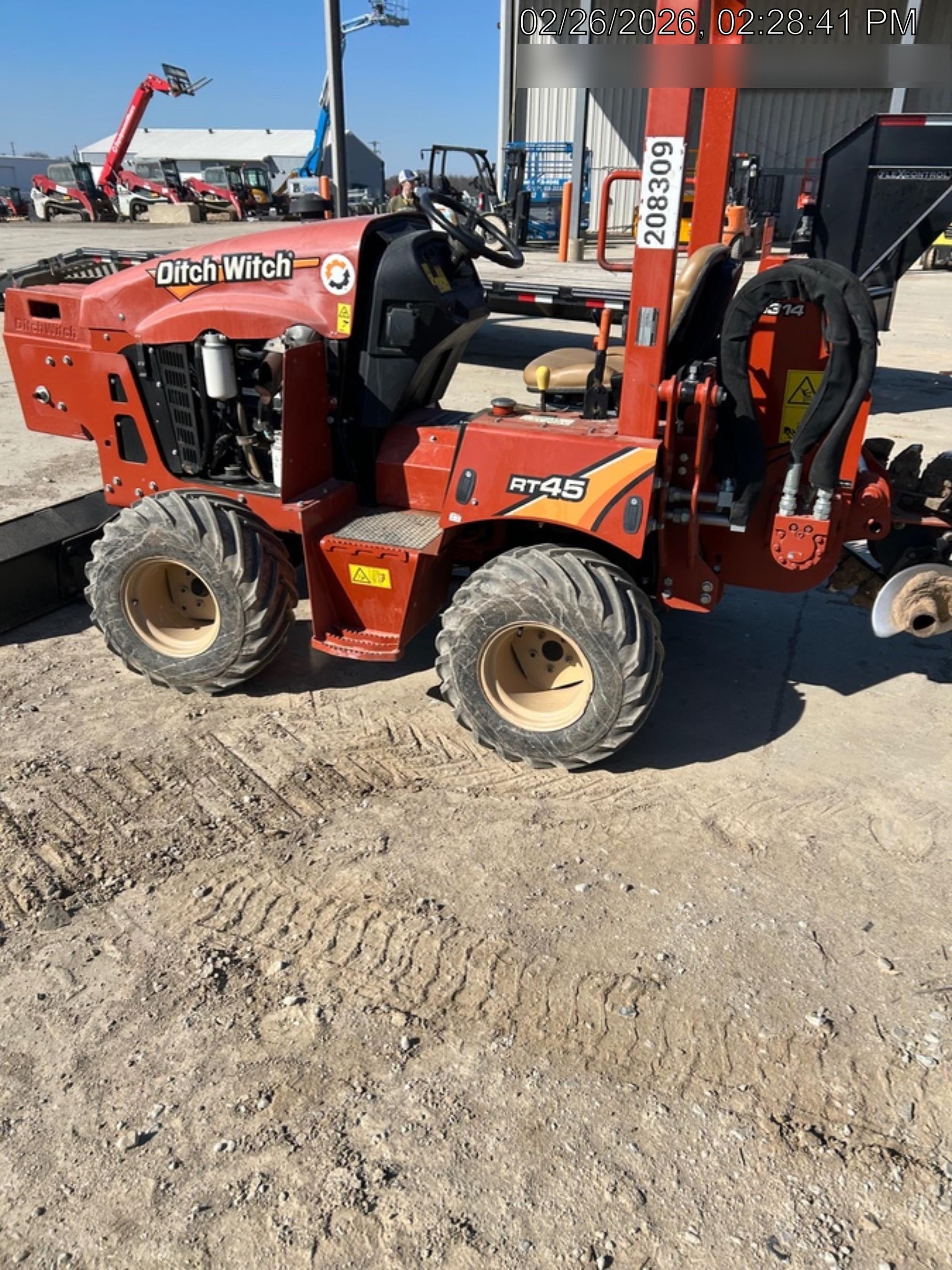 2022 DITCH WITCH RT45A