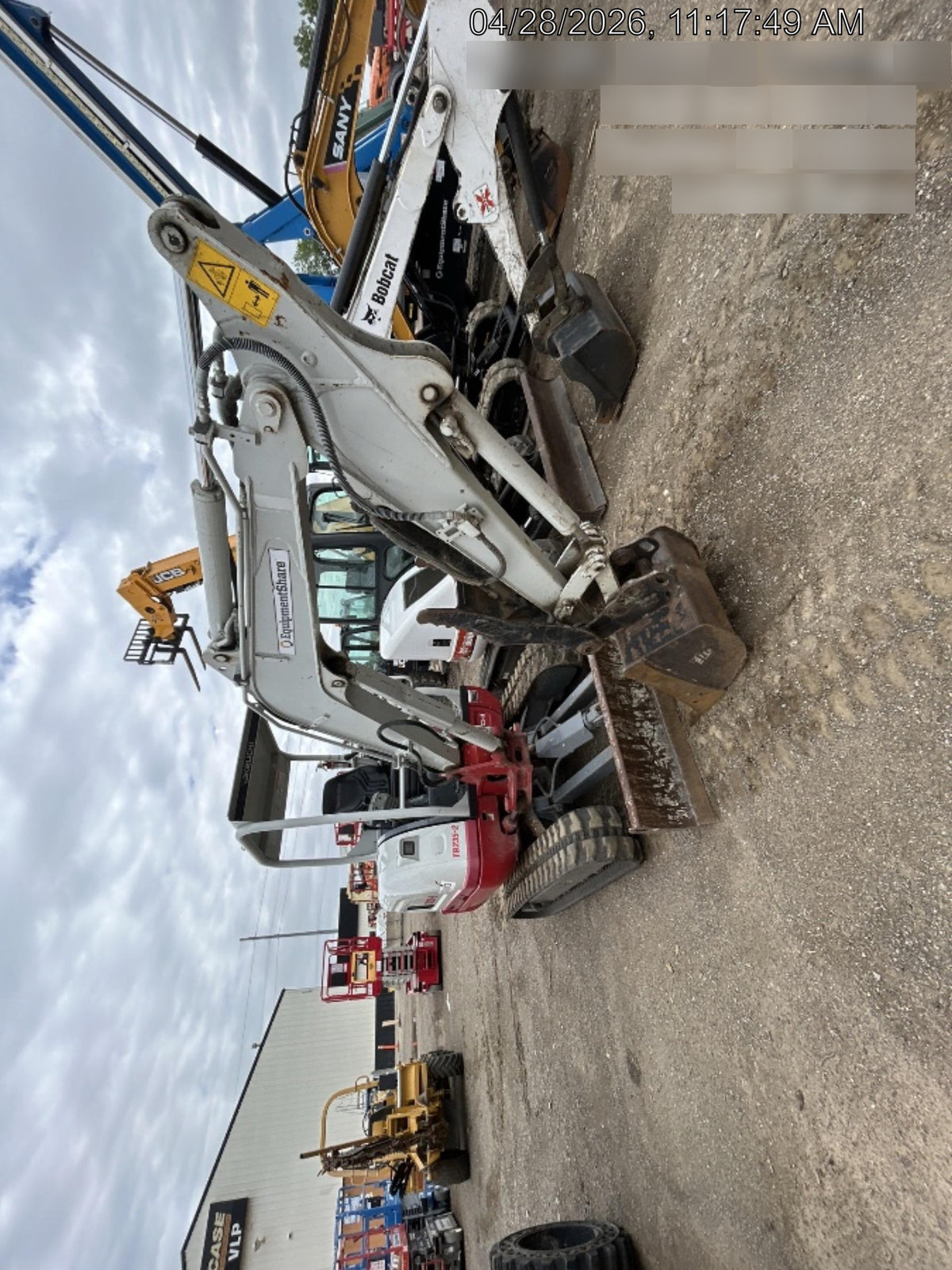 2022 TAKEUCHI TB235-2R
