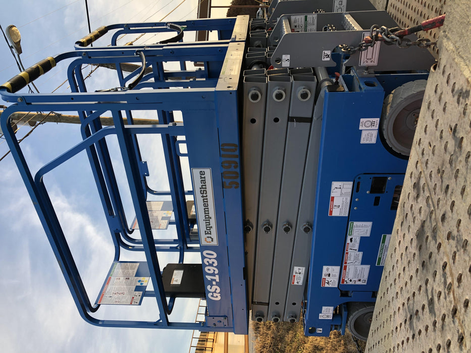 2019 Genie GS-1930 Fixed Rails with Chain Entry