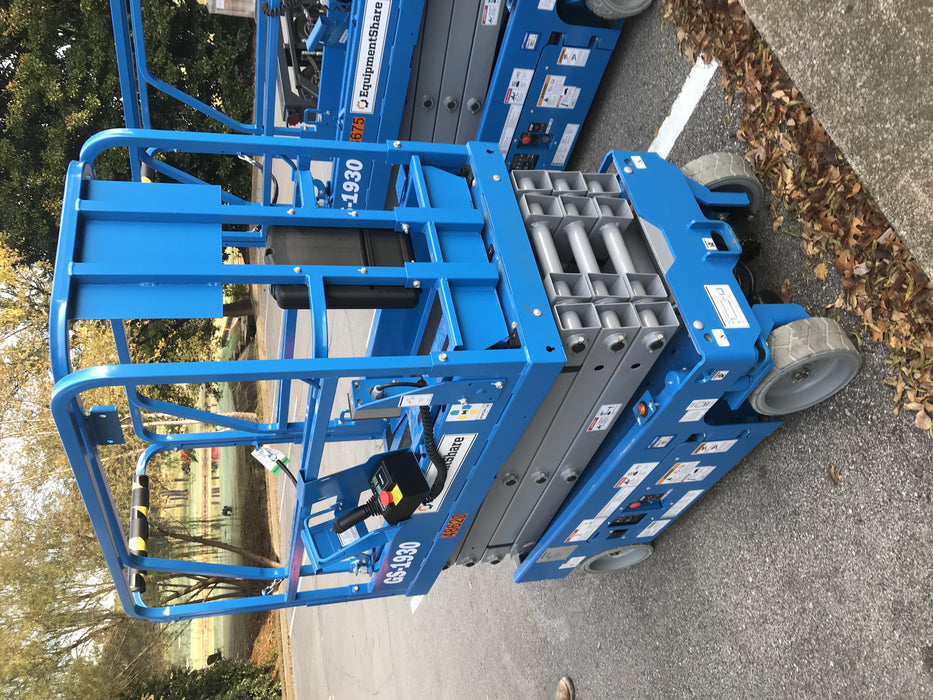 2019 Genie GS-1930 Fixed Rails with Chain Entry