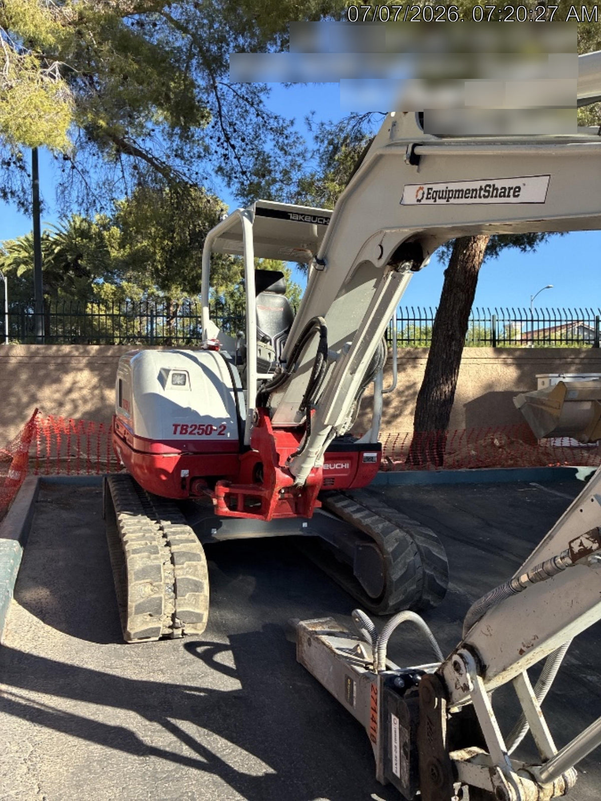 2024 TAKEUCHI TB250-2R