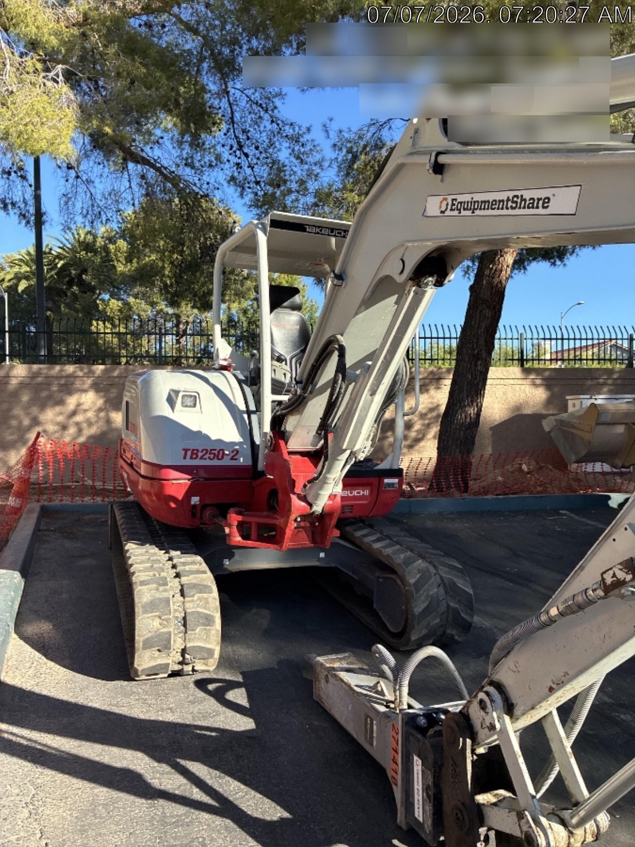 2024 TAKEUCHI TB250-2R