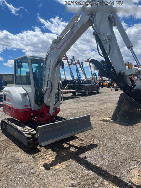2025 TAKEUCHI TB235-2CR