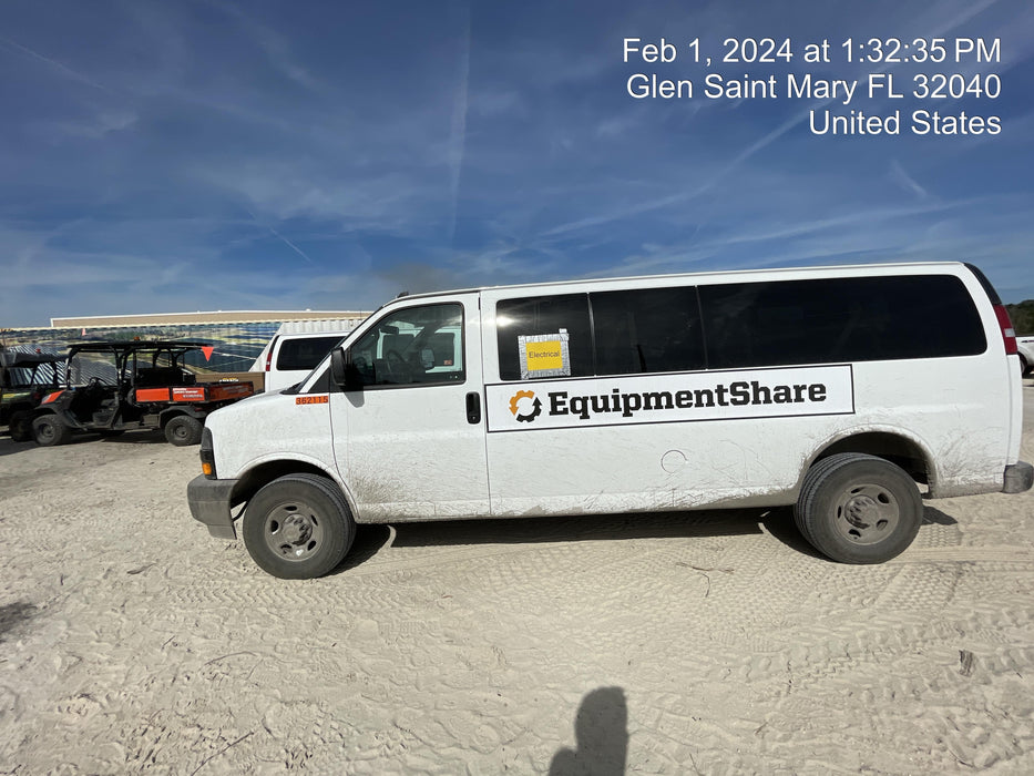 2023 CHEVROLET Express Van - Rental