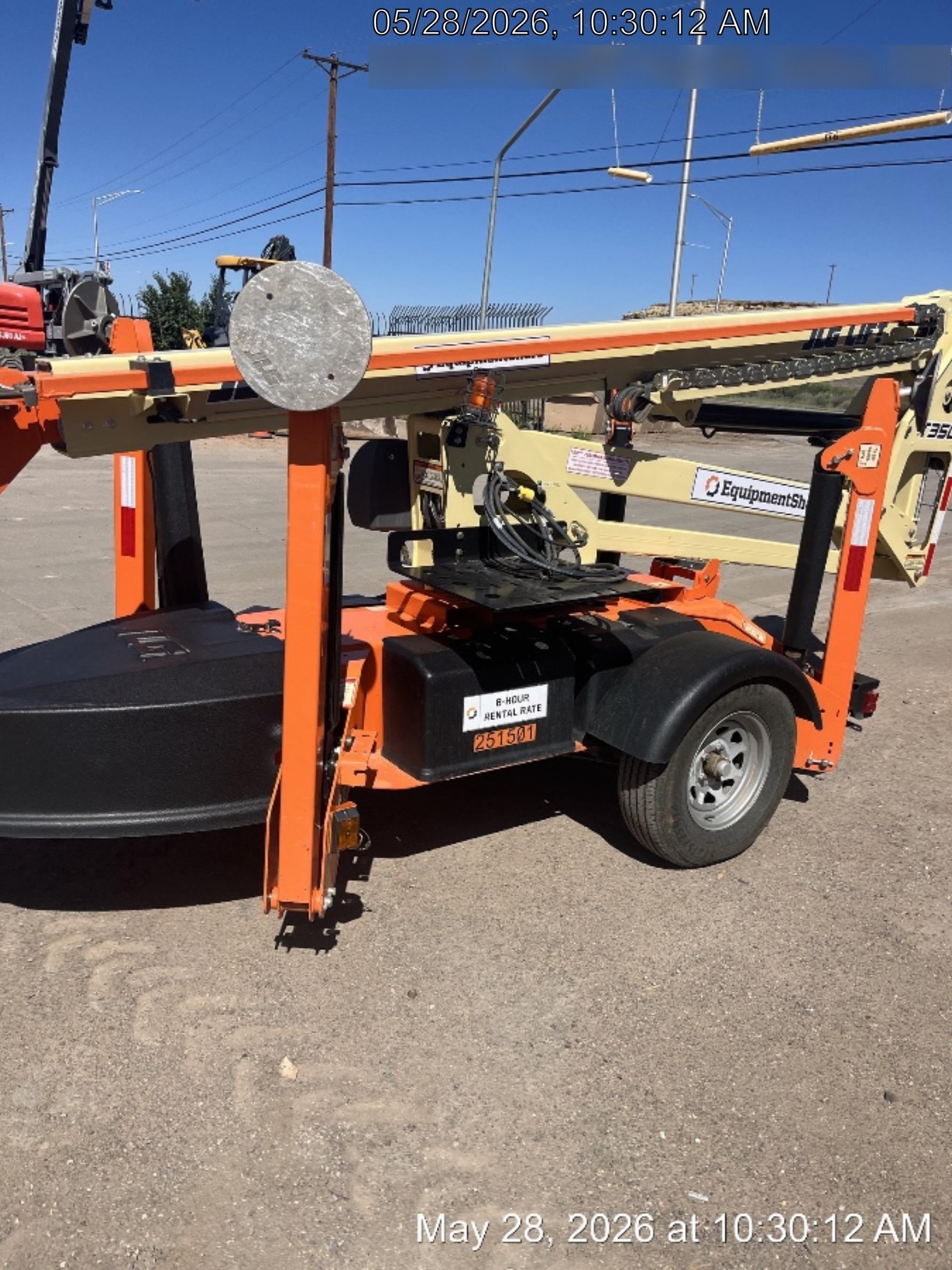 2022 JLG T350