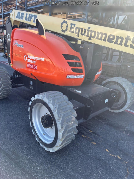 2025 JLG 600AJ