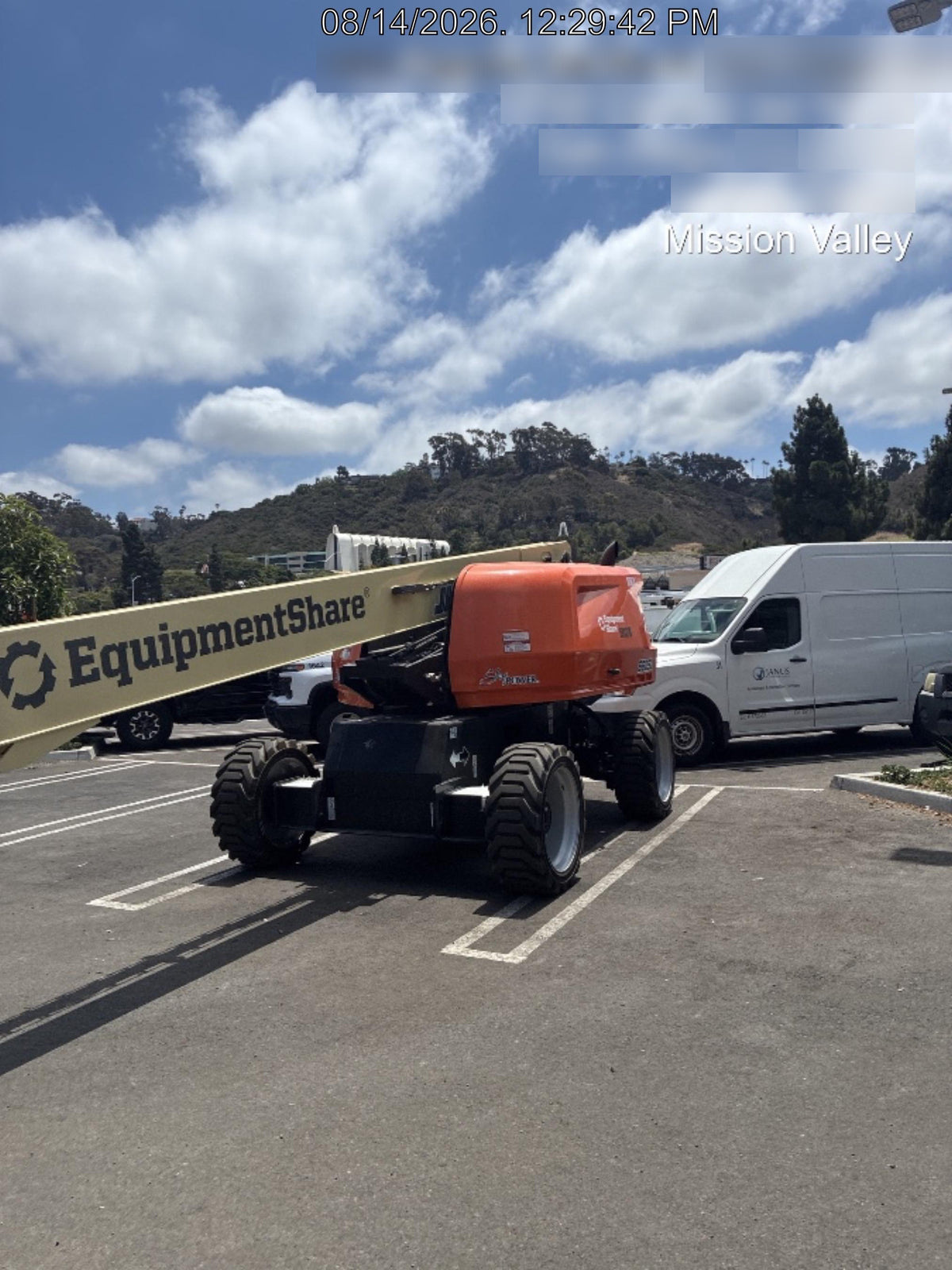 2025 JLG 660SJ