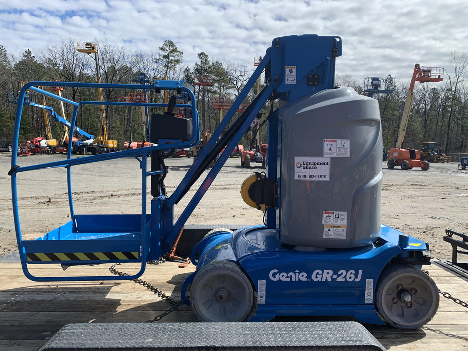 2020 GENIE GR-26J