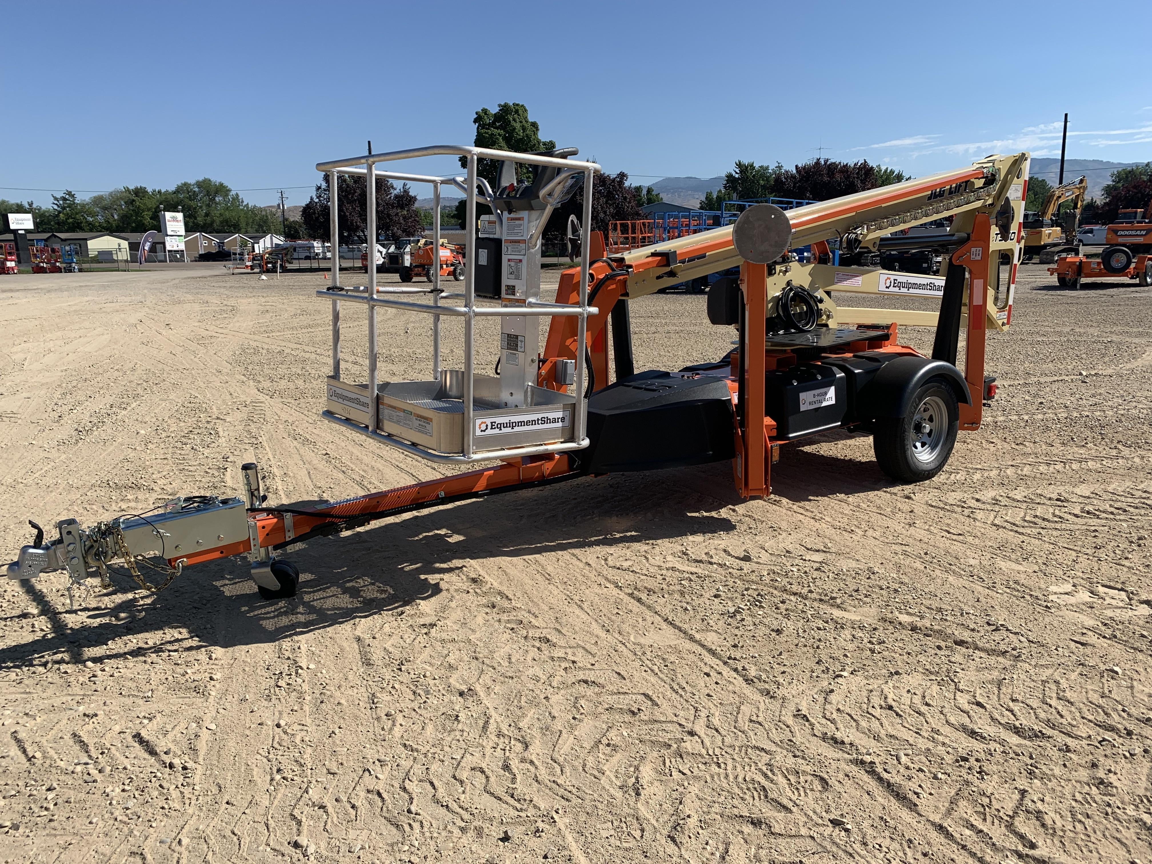 2022 JLG T350