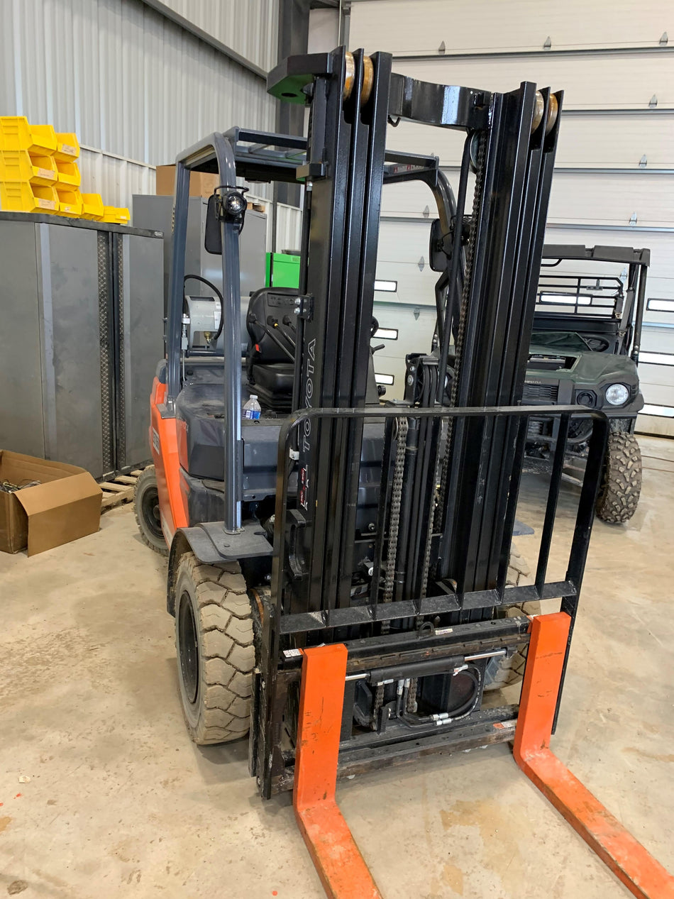 2022 TOYOTA 50-8FGU25