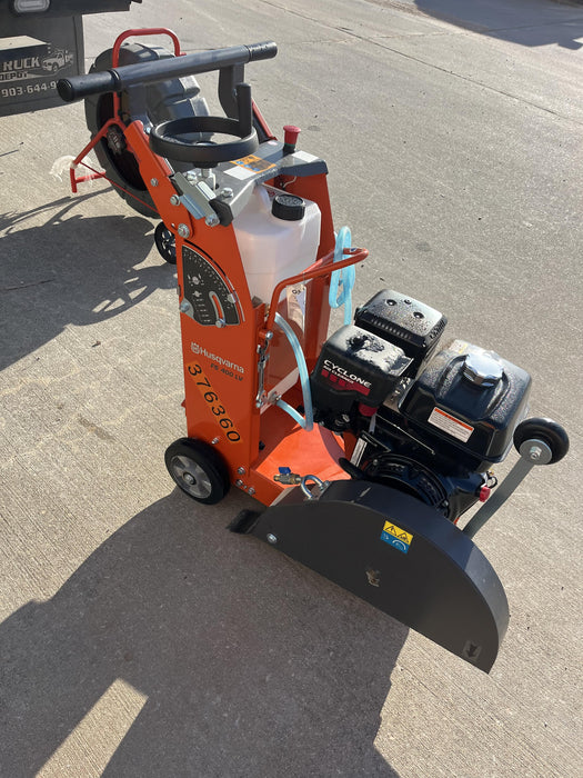 2023 HUSQVARNA FS400