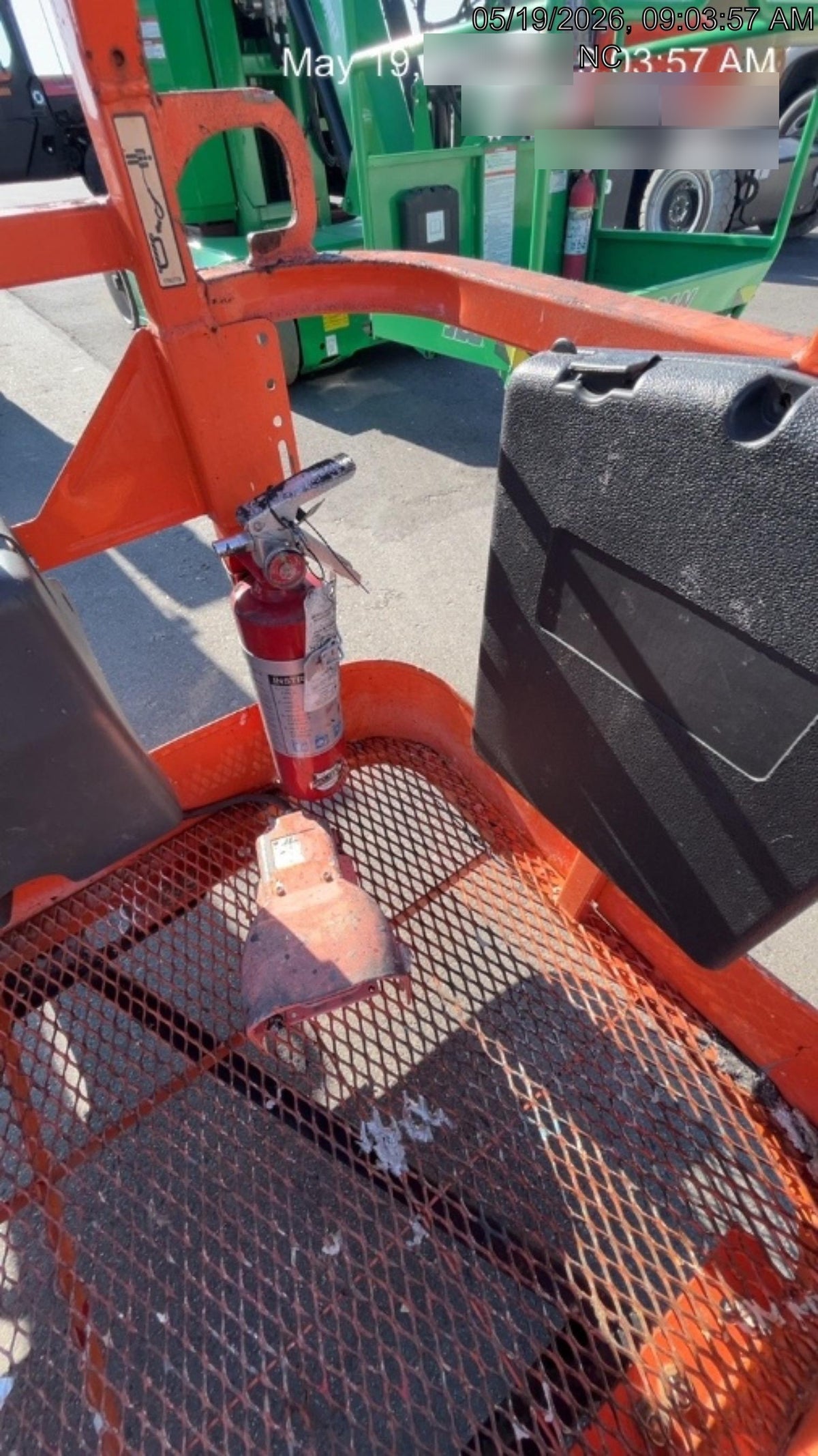 2019 JLG E300AJP